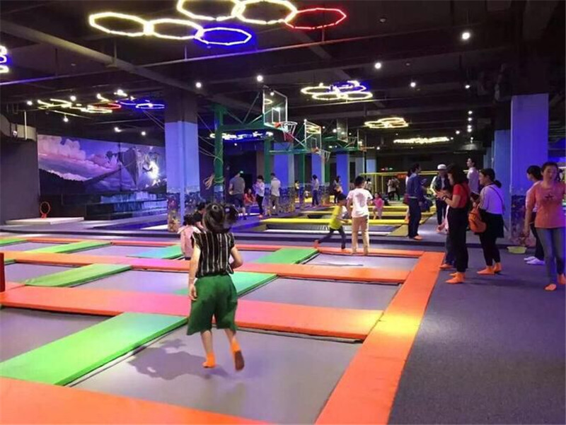 國(guó)慶長(zhǎng)假來(lái)臨，蹦床樂(lè)園該如何提前準(zhǔn)備？