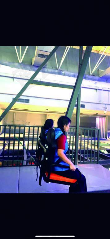 蜜動游樂產(chǎn)品介紹 | 室內(nèi)高空秋千：挑戰(zhàn)地心引力的極限體驗