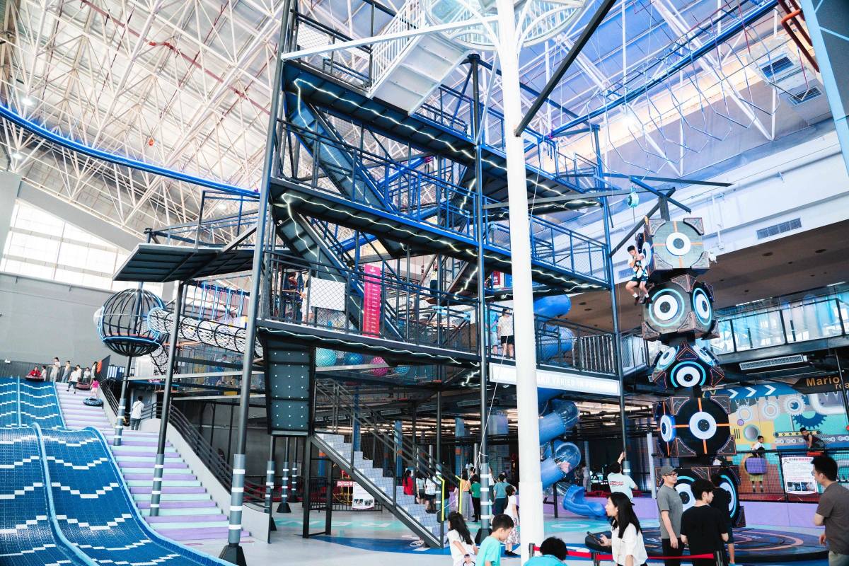 保定開潮玩運動館創(chuàng)業(yè)選對源頭廠家，蜜動游樂一站式設(shè)計設(shè)備方案