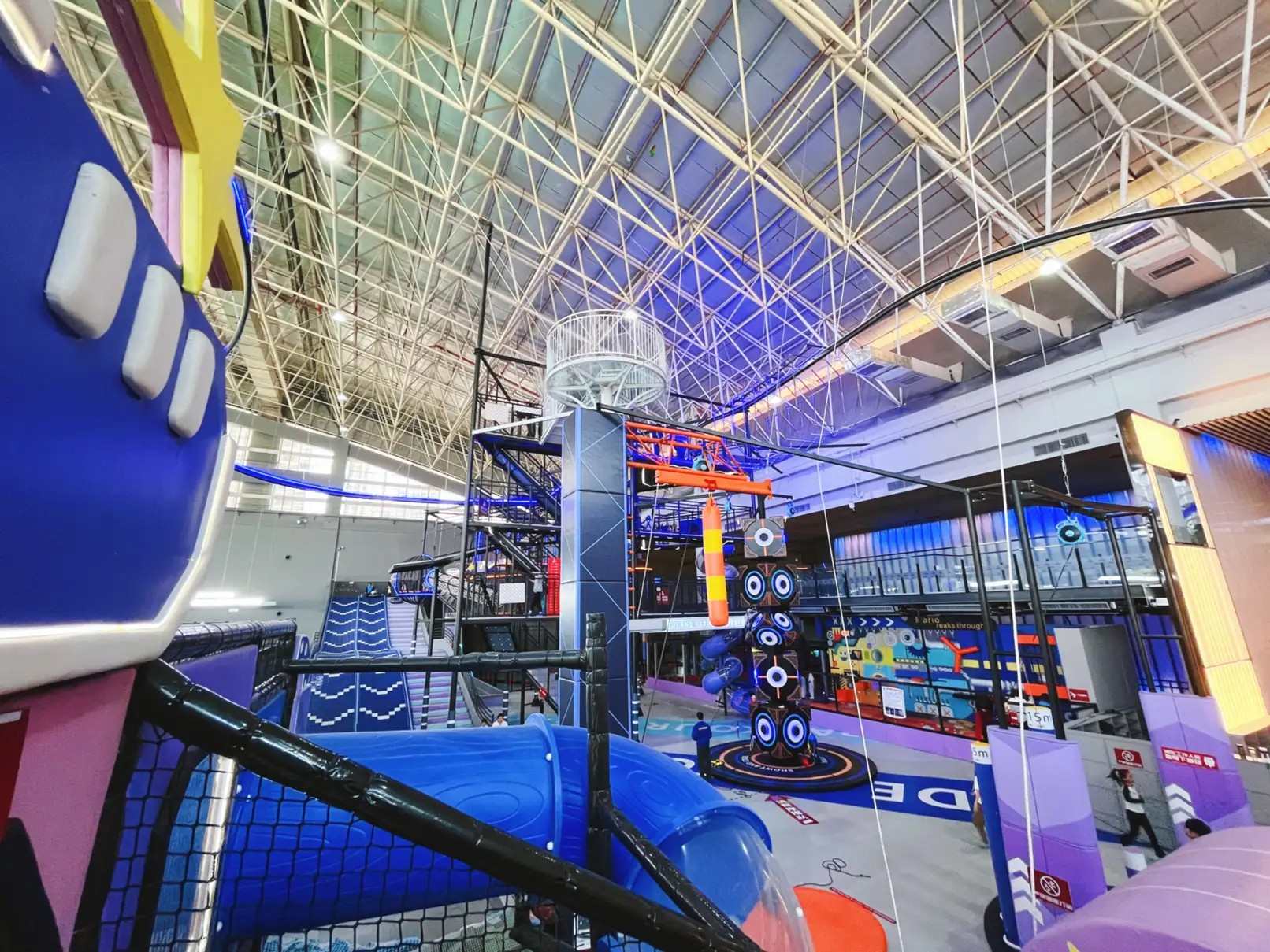 包頭開潮玩運動館：設(shè)計+設(shè)備找源頭廠家，蜜動游樂300+案例經(jīng)驗避坑指南