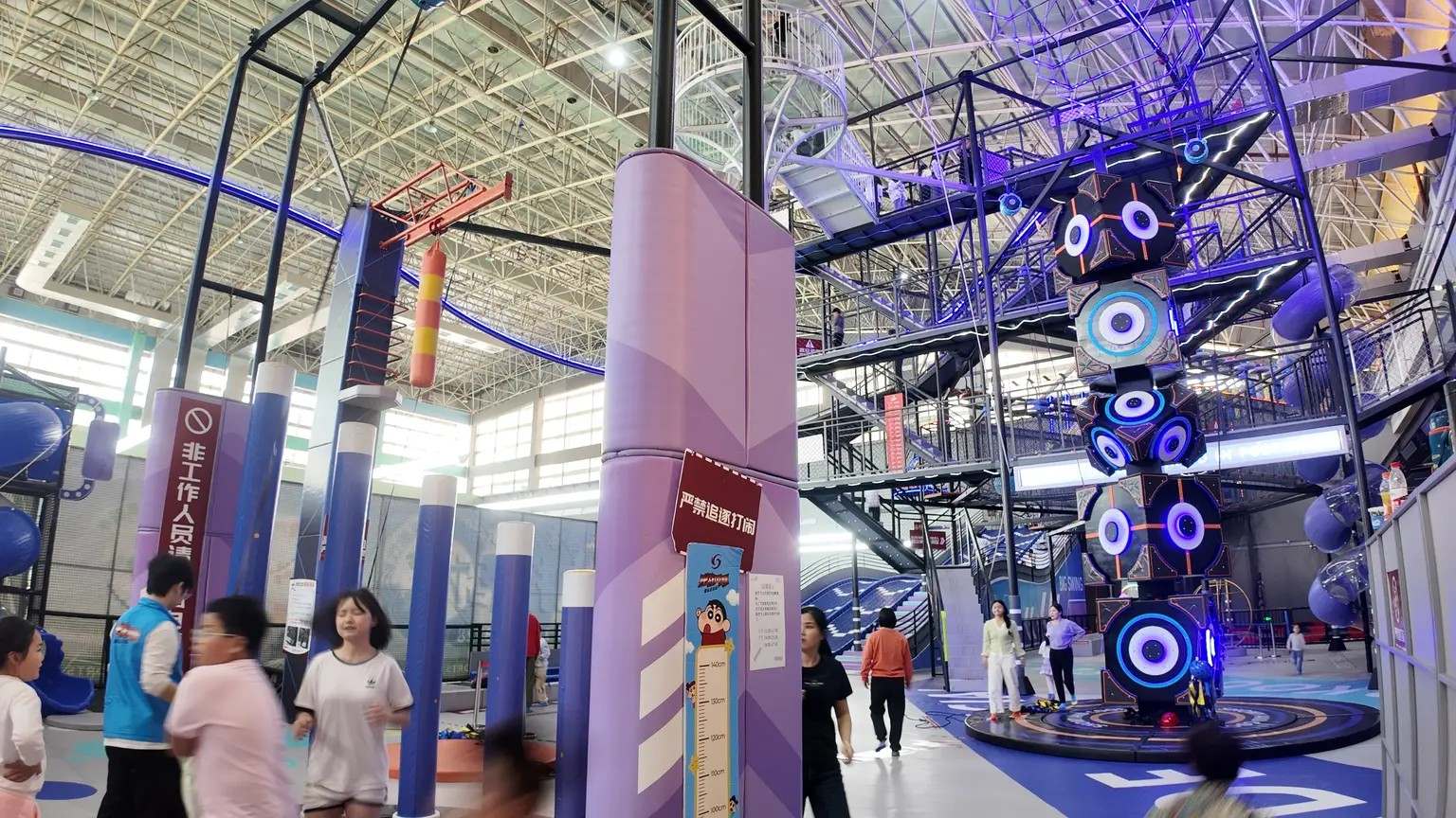 汕頭開室內(nèi)兒童樂園找源頭廠家？蜜動游樂：從設(shè)計到運營一站式落地