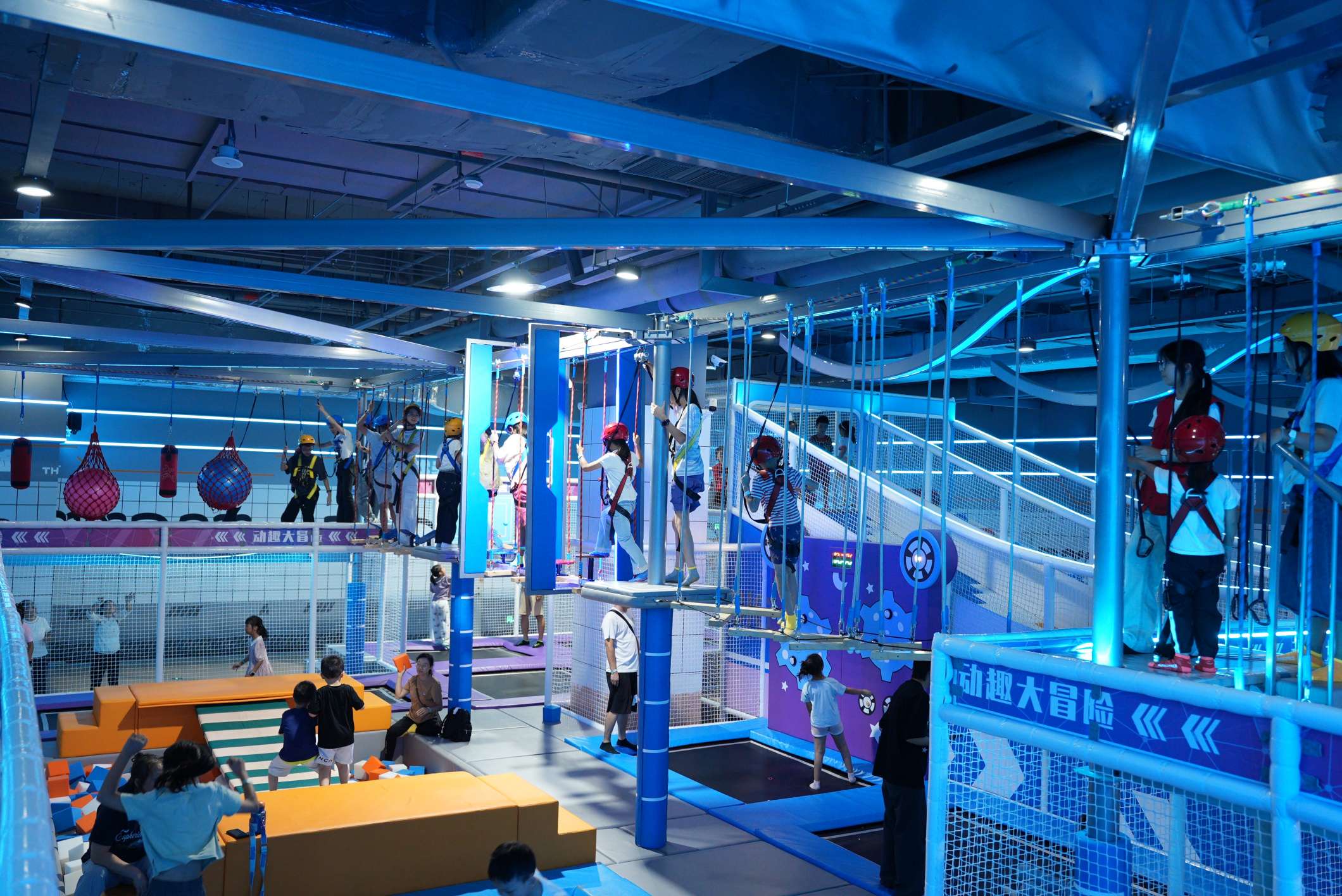 吉林開淘氣堡的老板看過來！整場設(shè)計(jì)+設(shè)備源頭廠家，蜜動游樂更靠譜