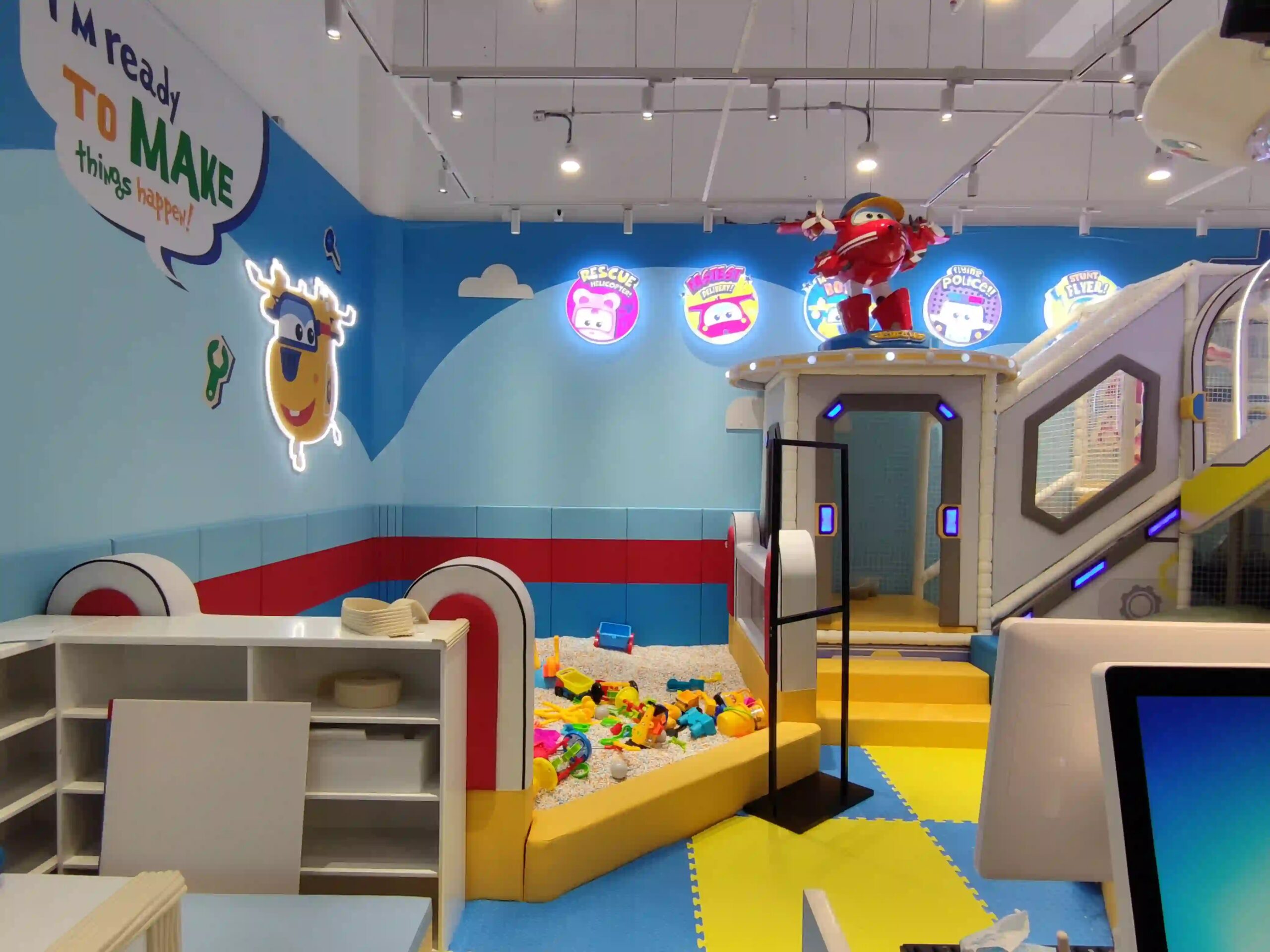 蘭州開室內(nèi)游樂場？找源頭廠家蜜動游樂，設(shè)備全、質(zhì)量硬、省心！